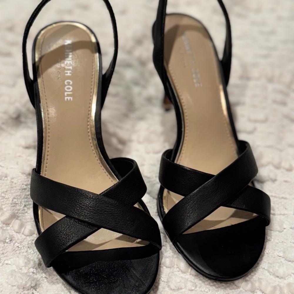 Kenneth Cole Black Heeled Shoes Elegant Design